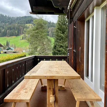 Alpine Haven 3-bedroom Chalet In *