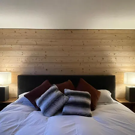 Alpine Haven 3-bedroom Chalet In Apartment Gstaad