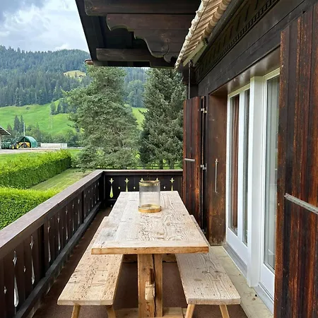 Alpine Haven 3-bedroom Chalet In *